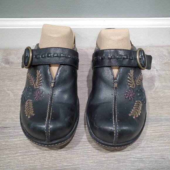 Clarks Structured Leather Mule Clogs Black Floral Embroidery Bohemian Retro 6.5 - Picture 3 of 16